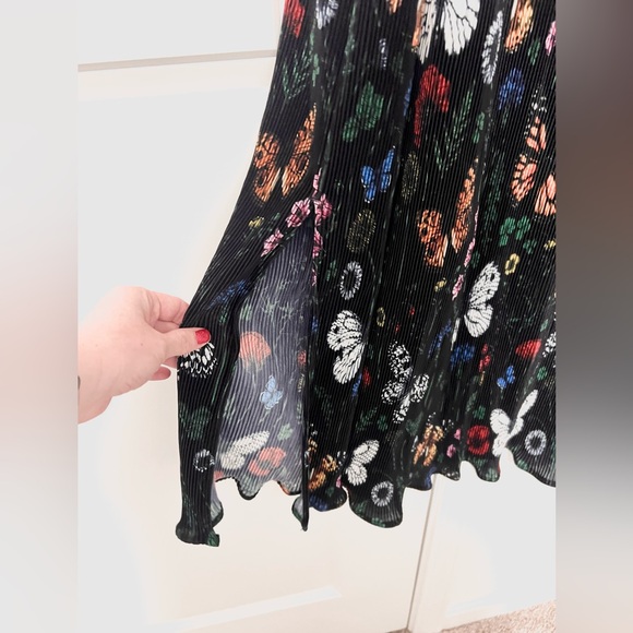 NWT Dressed in LALA Money Honey Plisse Slip Dress in Folklore Florals - Picture 5 of 10